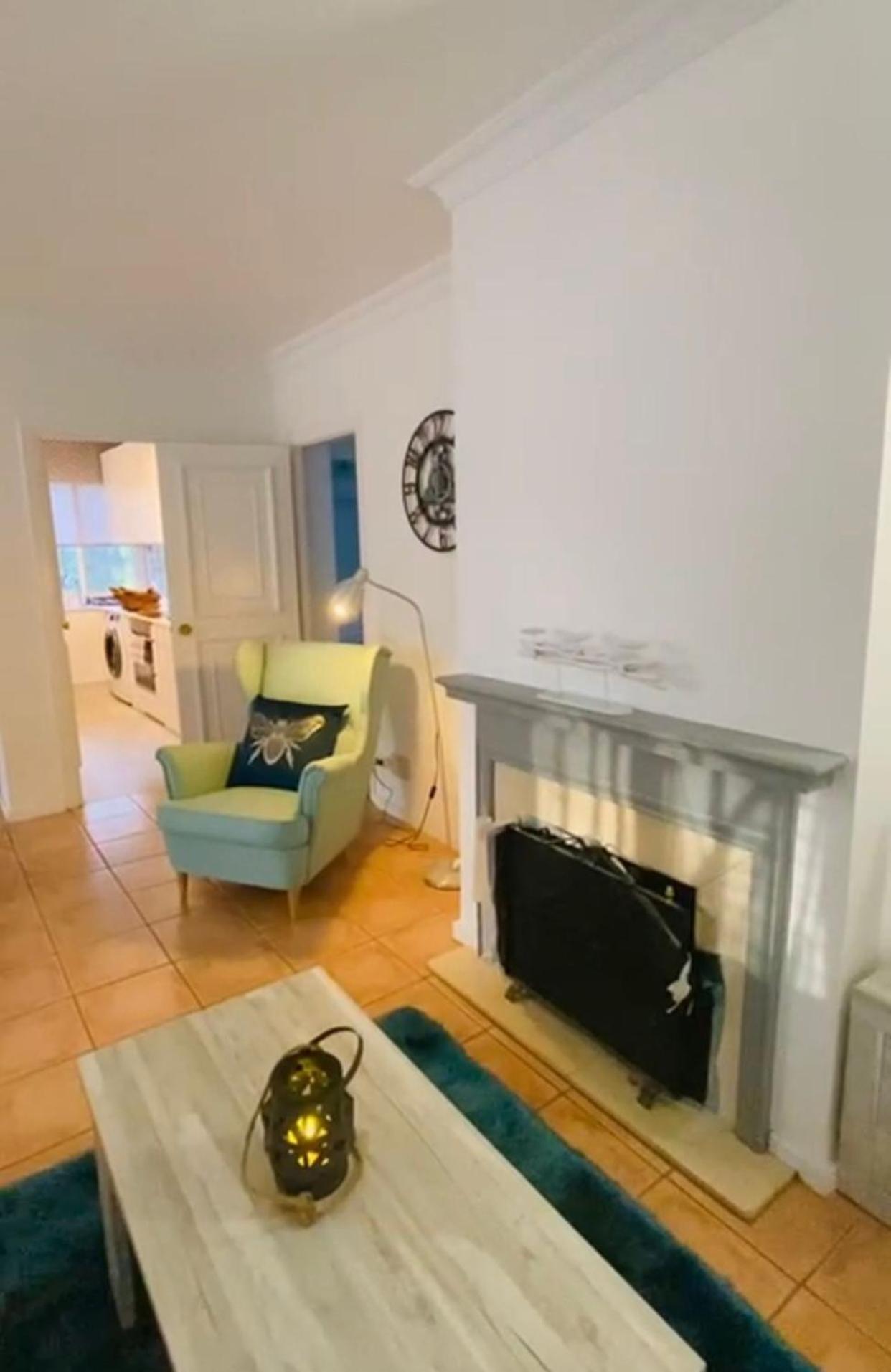 Benamara Gardens Apartment エステポナ エクステリア 写真